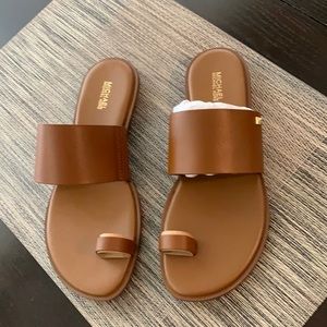 August flat sandal- Michael Kors